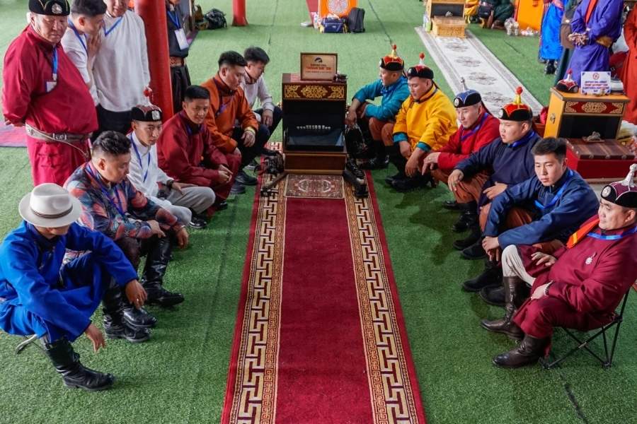 Lễ hội Naadam Bắn Knuckle Bone - Mông Cổ