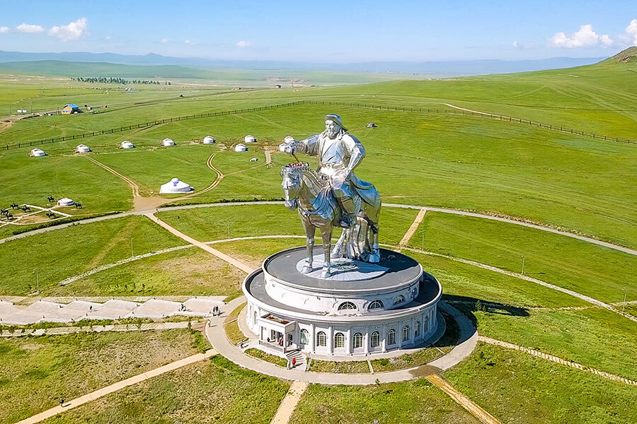 Thiết Kế Độc Đáo Khác Biệt Của Tượng Chinggis Khaan Mông Cổ