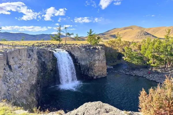 Tour Du Lịch Mông Cổ - Thác Ulaan Tsutgalan