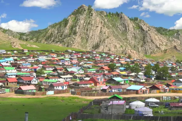 Tour Du Lịch Mông Cổ - Thị trấn Tsetserleg